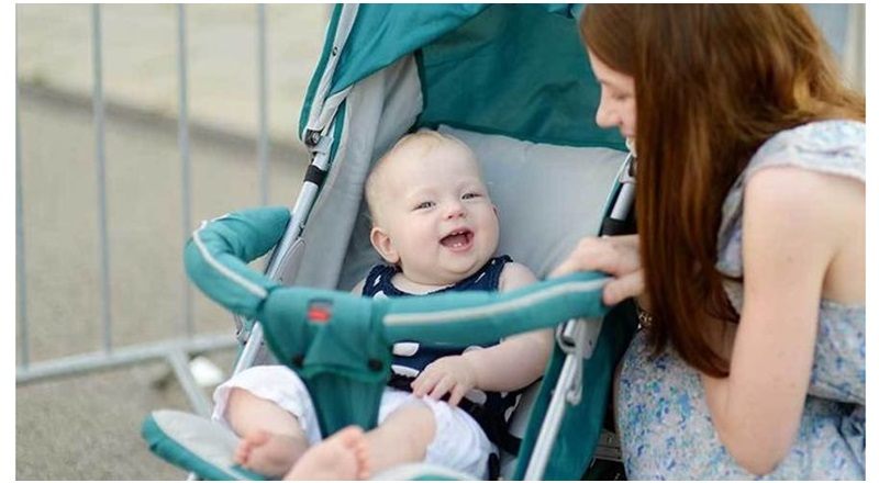 pushchair with bumper bar